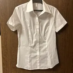 ホワイト 半袖 ボタンアップシャツ