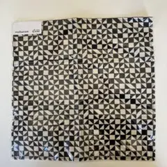 敷物　アクセントマット 30✖️30cm モノトーン