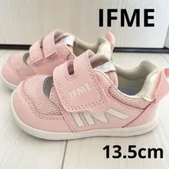 Item thumbnail for item b844e26e-f73b-4d81-9eb1-606265fca4c8