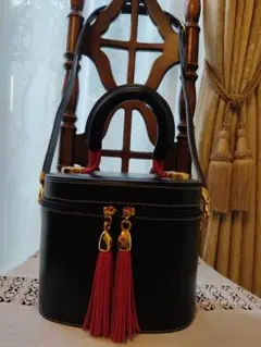 特別お値下げ【美品】VALENTINO GARAVANI ビーズ バッグ 2025年最新】ヴァレンティノ バッグ ビーズの人気アイテム