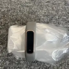 Garmin Vivosmart 4 グレー　充電ケーブルなし　ジャンク品