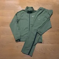 Nike Dri-FIT オリーブグリーンnylon set up Mサイズ