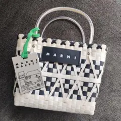 22SS 最新作 MARNI マルニ スクランブルバッグ アイボリー