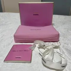 CHANEL ピンクポーチ リボン 包装紙