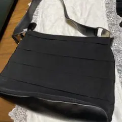 お年始最終特価サルヴァトーレフェラガモ黒ショルダーバッグ オシャレカッコいい
