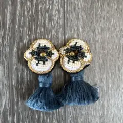 ピアス