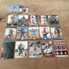 仮面ライダー　アマダ トレカ　17枚　まとめ売り　トレーディングカード