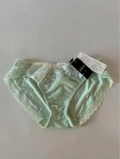 ★値下げ　Salute　ショーツ　L タグ付き新品