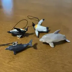 ペンギン　イルカ　ストラップ　フィギュア　４個