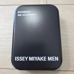 ISSEY MIYAKEメン　カードケース