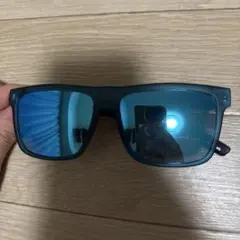 青色サングラス