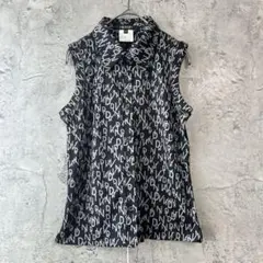 【 INDIVI 】　美品　ノースリーブ シャツ　総柄　ロゴ　ノーアイロン　黒