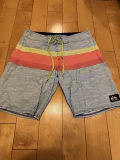 Quiksilver ストライプ水着