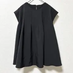 titivate　ノースリーブ フレアシャツ　黒　体型カバー　M