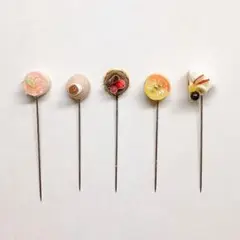 ミニチュアケーキまち針①　⭐︎　ミニチュアスイーツ　ミニチュアフード