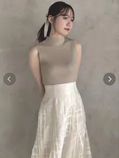 【新品未使用】【タグ付き】ダズリン dazzlin ラメニットノースリトップス