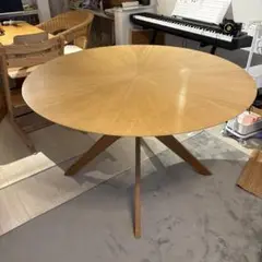 【引取限定・茅ヶ崎市】ダイニングテーブル　ナチュラルカラー　丸　木製　円形