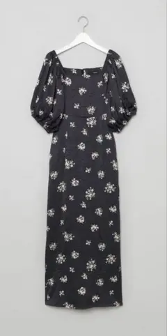 【未使用タグ付き】styling/ スクエアギャザーショルダーワンピース