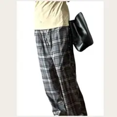 Item thumbnail for item 25c50e31-dbef-435d-af56-fc19d2e72285