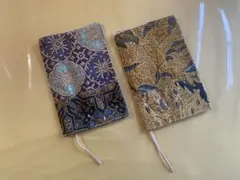 バティック布　ブックケース 2点