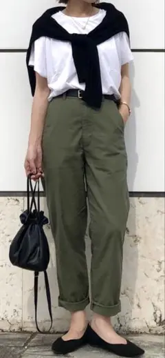 ユニクロ　リネンコットンテーパードパンツ