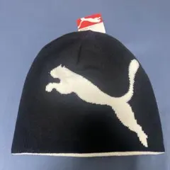 新品 PUMA ニット帽 リバーシブル 黒・白 ロゴ入り タグ付き