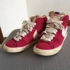 NIKE ナイキ レディース ミドルカットスニーカー 23.5