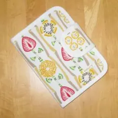 ハンドメイド★通帳ケース/母子手帳ケース★フルーツサンド（白）