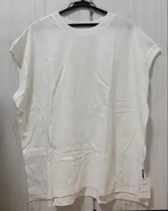 未使用新品　GRL フレンチスリーブTシャツ