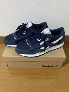 Reebok ネイビー スニーカー　箱付き