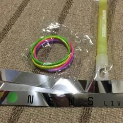 NEWS 10周年記念ライブ 銀テープ落下物まとめ NEWS 10周年記念ライブ 銀テープ落下物まとめ人気