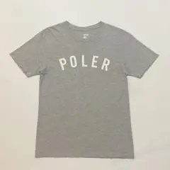 POLER CAMP VIBES ポーラー ロゴプリントTシャツ グレー S
