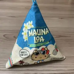 ハローキティ　マウナロアマカダミアナッツ　コラボポーチ　日焼けキティ