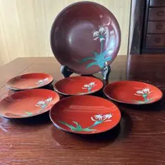 琉球漆器 赤い皿 4枚セット 新品】琉球漆器 銘々皿 5枚 ゆうな - メルカリ
