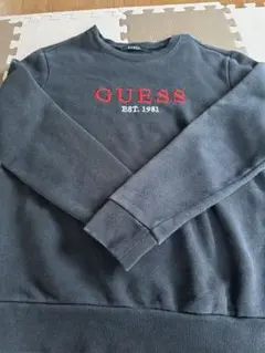 GUESS ブラックトレーナー　Mサイズ