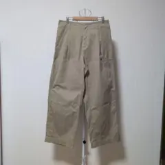ユニクロ　ハイウエストチノワイドパンツ　レディース　ベージュ　70cm
