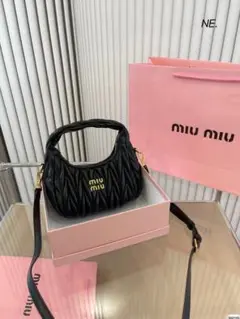 miumiu ショルダーバッグ
