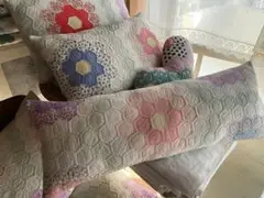 アンティークキルト・フラワーガーデン・長〜〜いクッション