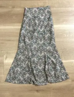 スカート　柄　緑