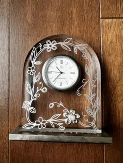 ■MIKIMOTOアーチ型花植物柄アクリル透明置き時計