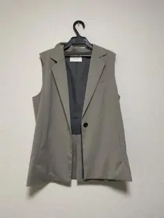 パブリックトウキョウ　ジレ