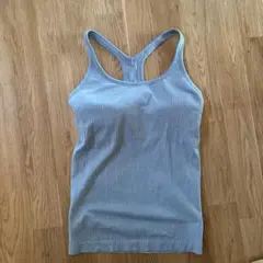 Lululemon タンクトップ カップ付き