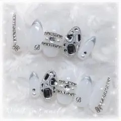 Item thumbnail for item 8ddc23a8-812d-4ef0-a834-3d0e8b84cc0a