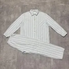 Item thumbnail for item 68df6d98-aa59-497c-a5e6-03957d200173