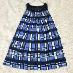 6816 美品✨エル ビジュー付き総柄ノースリーブワンピース M イトキン 薄手
