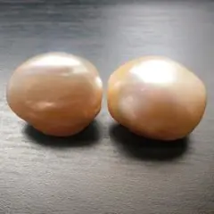 超大粒 淡水バロックパール(ゴールド系)のピアス