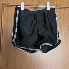SHEIN 黒 ショートパンツ 134cm 水着