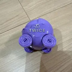 TWICE カプセルトイ 紫