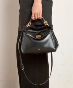 【JW PEI 】Lucia Classic Top Handbag(BLK)