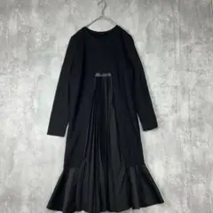 プリーツ　ロング　黒　ブラック　ワンピース　長袖　異素材　無地